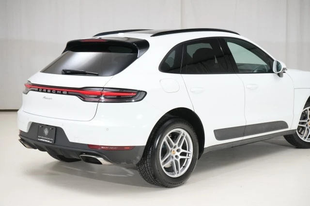 2020 Porsche Macan - Image 18 of 21