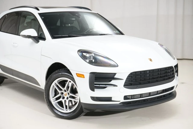 2020 Porsche Macan - Image 11 of 21