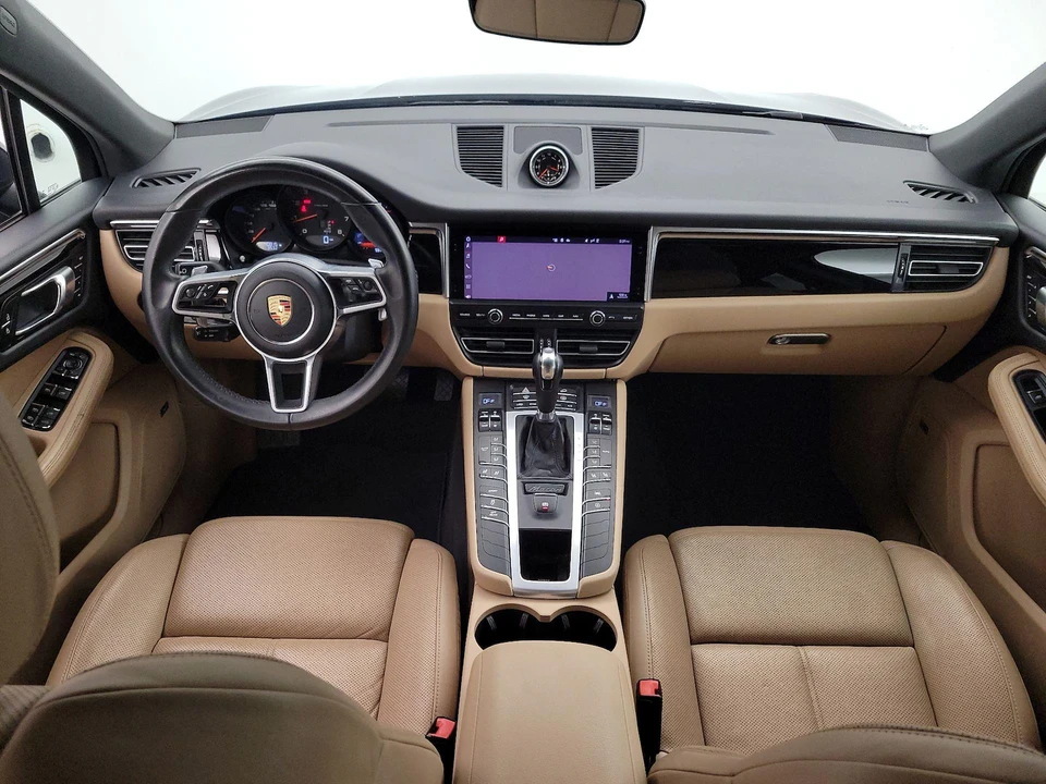 2020 Porsche Macan - Image 10 of 29