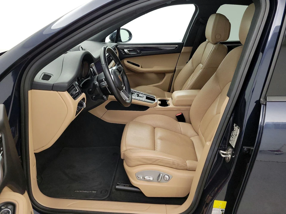 2020 Porsche Macan - Image 12 of 29