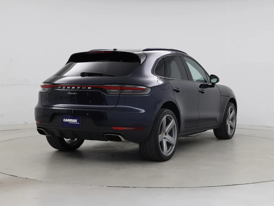 2020 Porsche Macan - Image 9 of 29