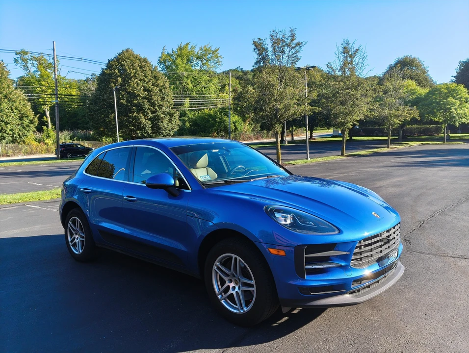 2020 Porsche Macan - Image 15 of 31