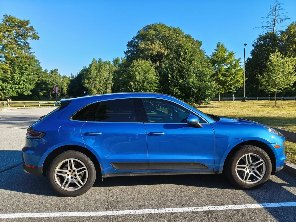 2020 Porsche Macan - Image 14 of 31