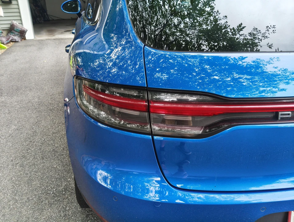 2020 Porsche Macan - Image 28 of 31