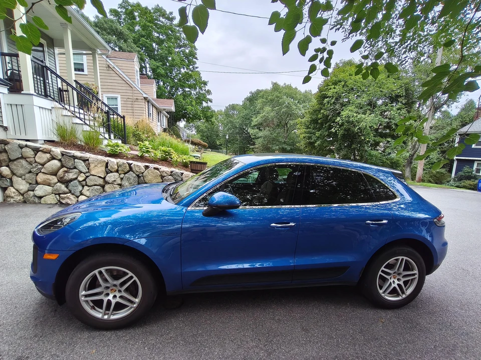 2020 Porsche Macan - Image 19 of 31