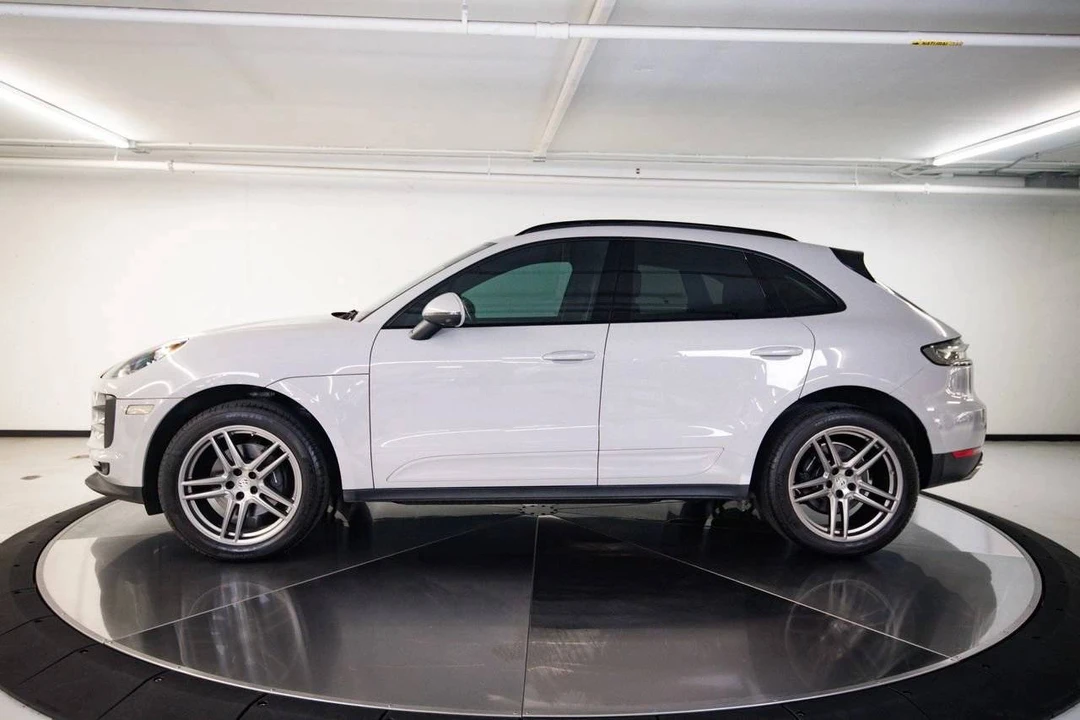 2020 Porsche Macan - Image 2 of 5