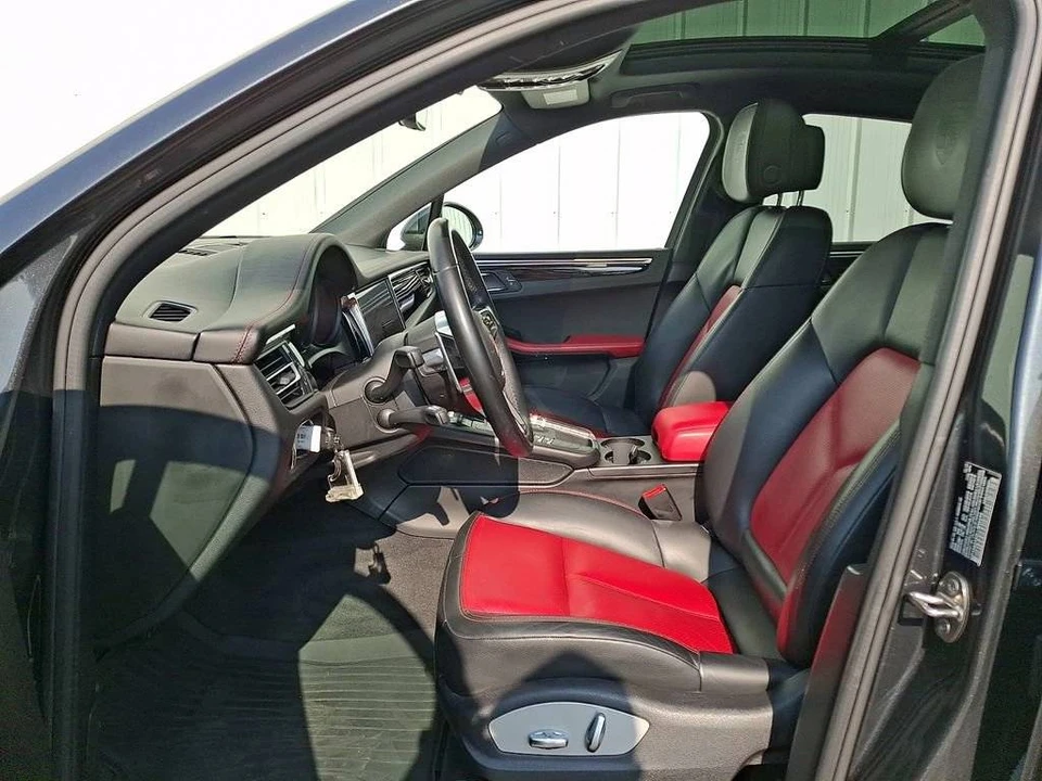 2020 Porsche Macan - Image 5 of 5