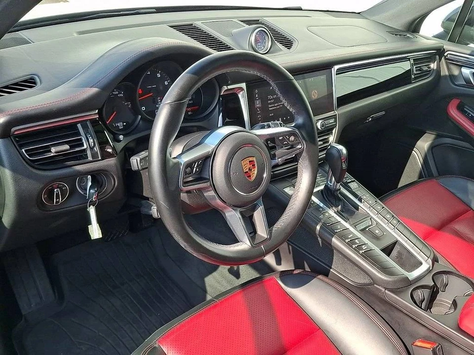 2020 Porsche Macan - Image 4 of 5
