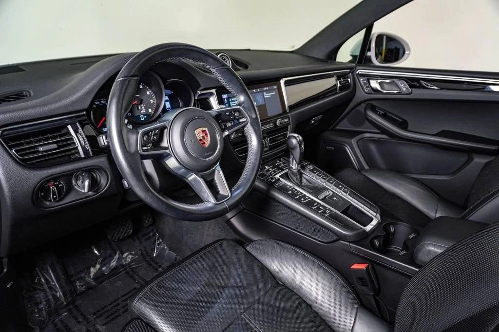 2020 Porsche Macan - Image 4 of 5