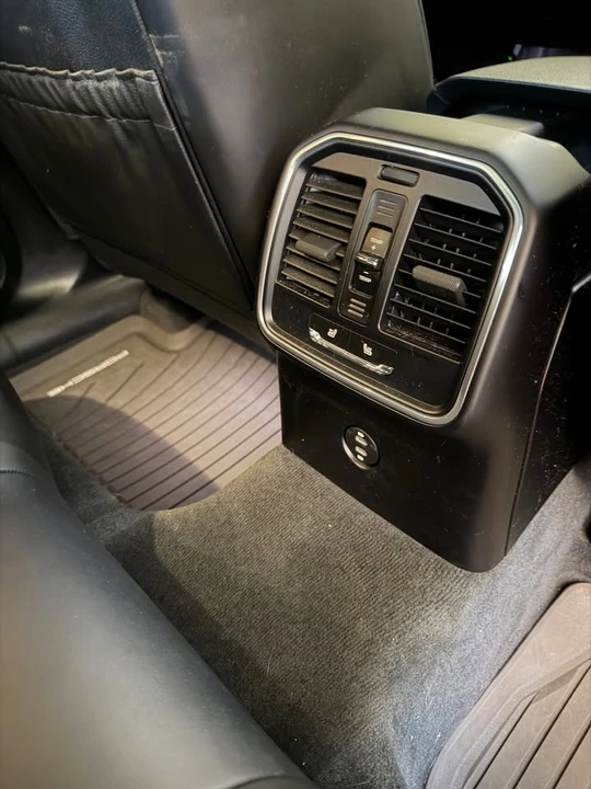 2020 Porsche Macan - Image 7 of 18