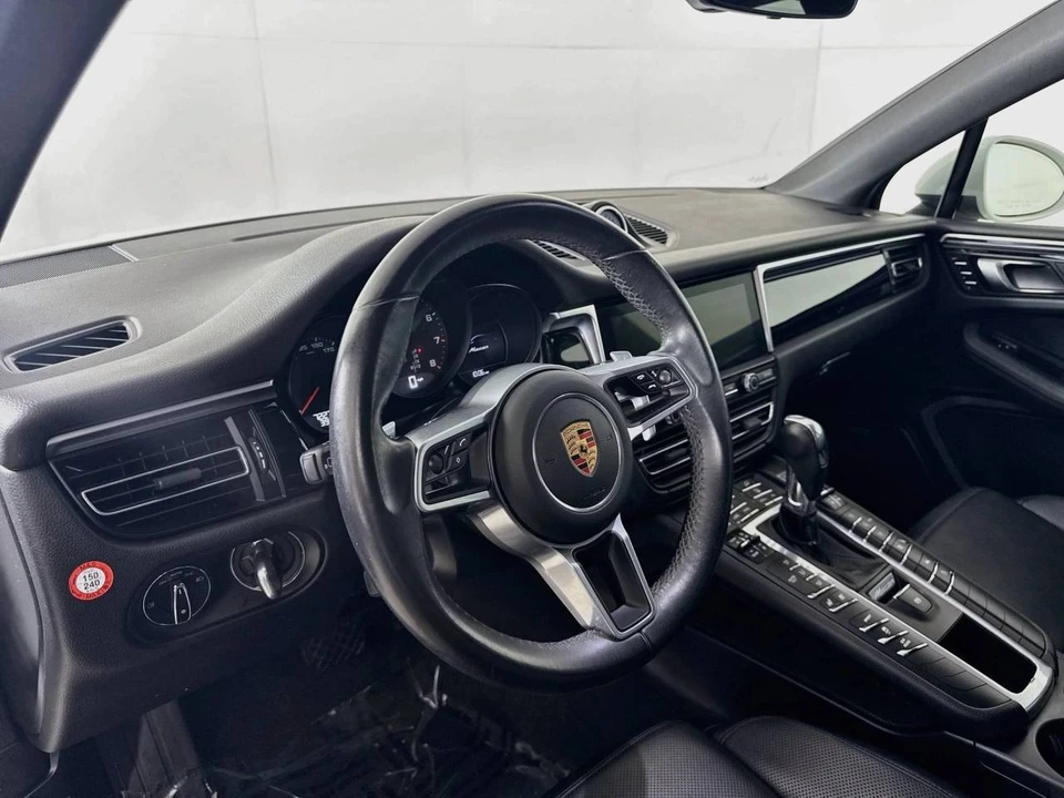 2020 Porsche Macan - Image 4 of 5