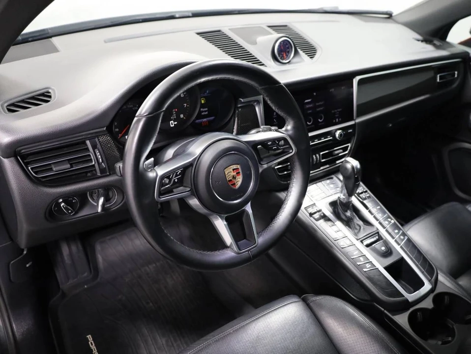 2020 Porsche Macan - Image 4 of 5