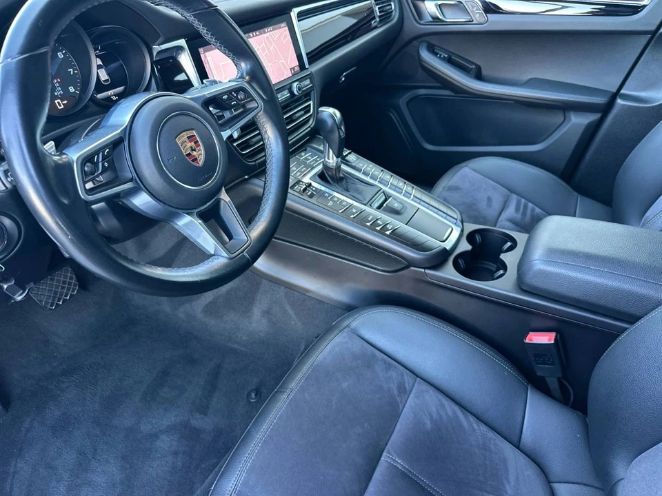 2020 Porsche Macan - Image 4 of 5