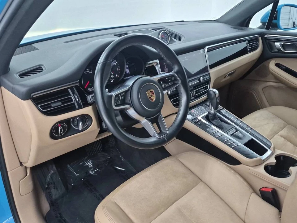 2020 Porsche Macan - Image 4 of 5