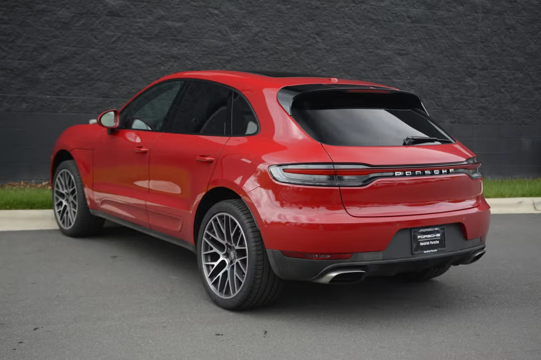 2020 Porsche Macan - Image 20 of 31