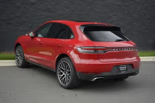 2020 Porsche Macan - Image 17 of 31