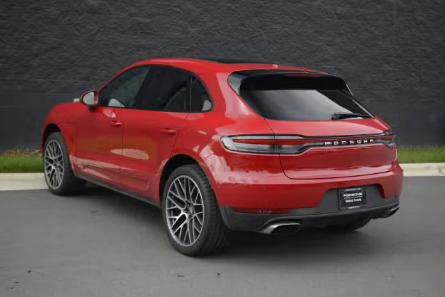 2020 Porsche Macan - Image 18 of 31