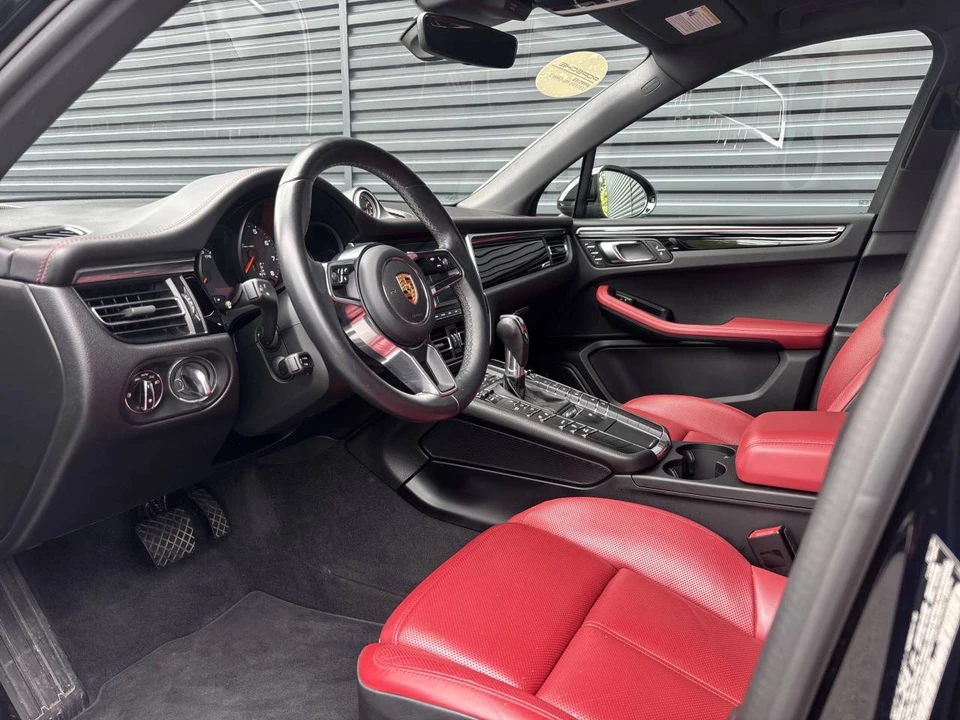 2020 Porsche Macan - Image 2 of 5