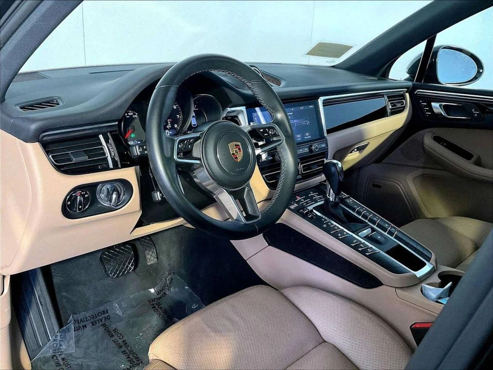 2020 Porsche Macan - Image 4 of 5