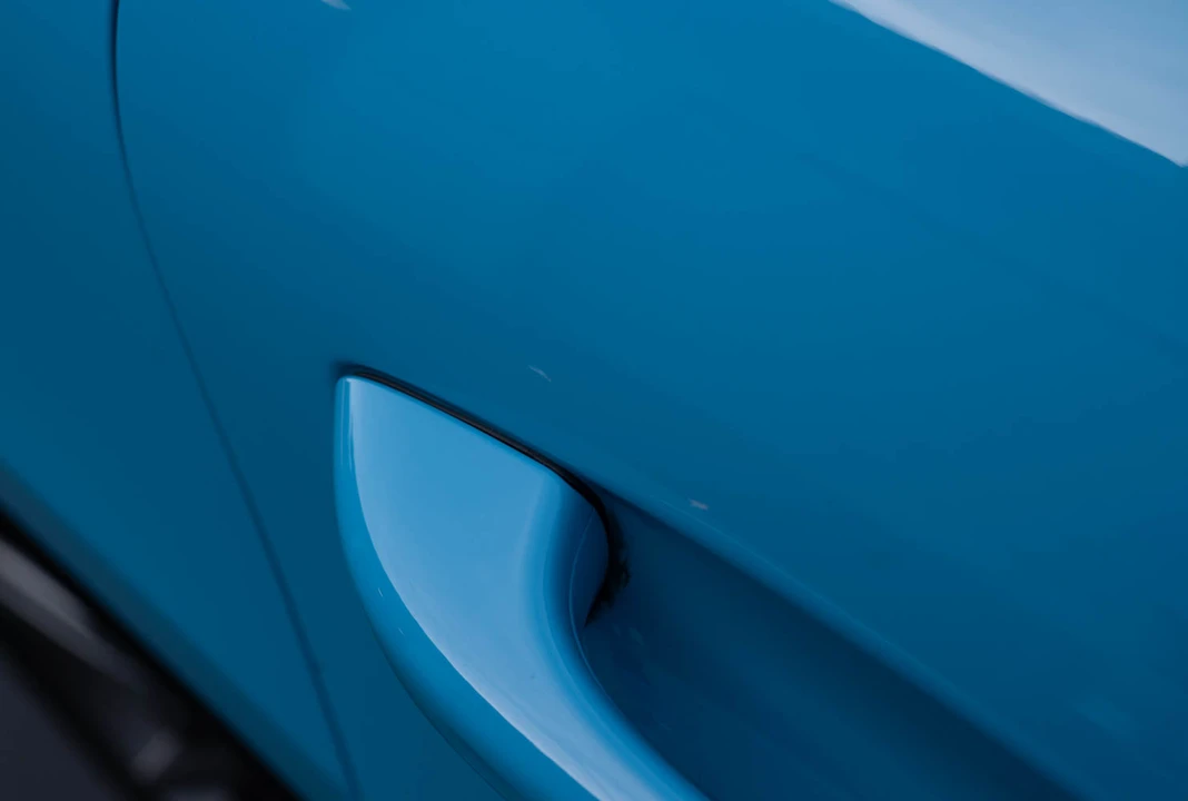 2020 Porsche Macan - Image 27 of 31