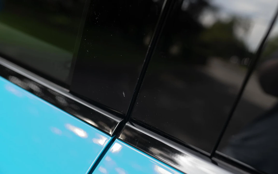 2020 Porsche Macan - Image 29 of 31