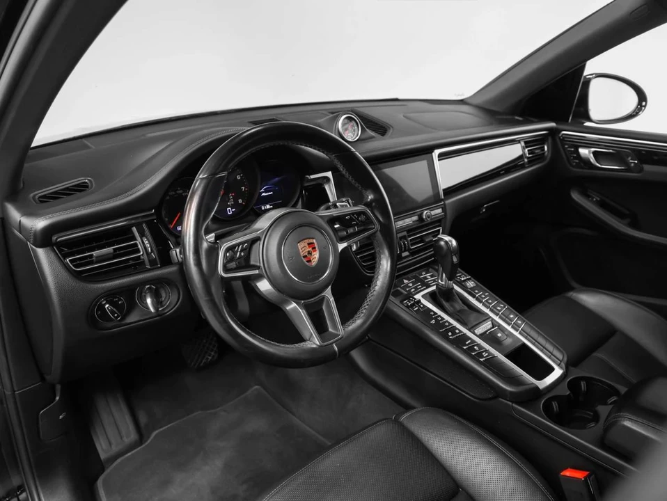 2020 Porsche Macan - Image 4 of 5