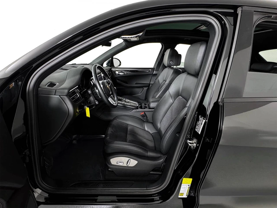 2020 Porsche Macan - Image 4 of 5