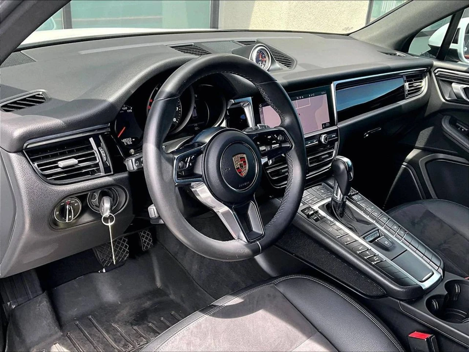 2020 Porsche Macan - Image 4 of 5