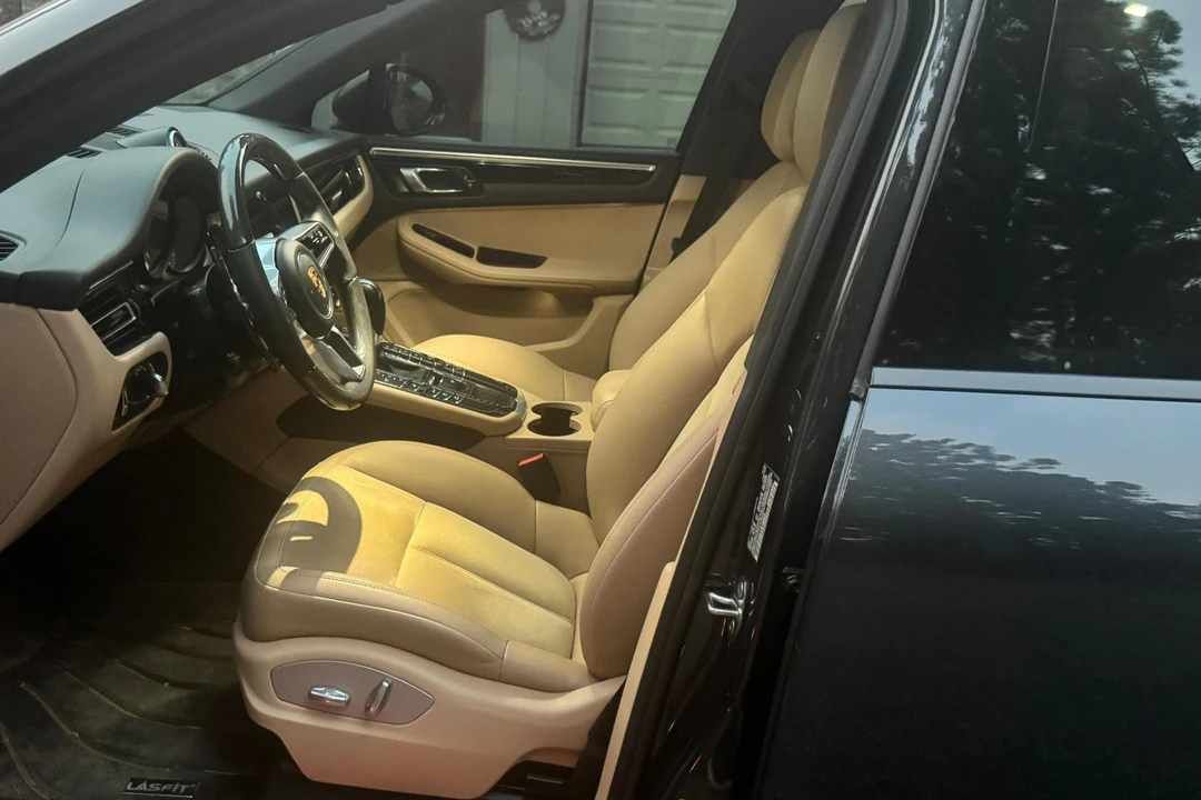 2020 Porsche Macan - Image 25 of 31