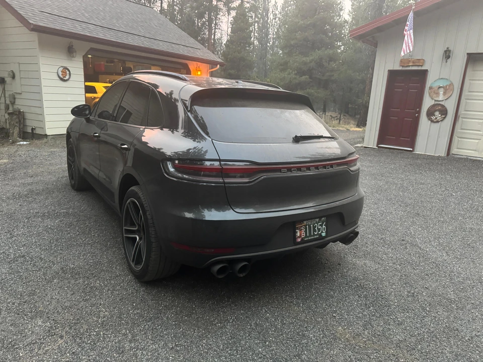 2020 Porsche Macan - Image 9 of 31
