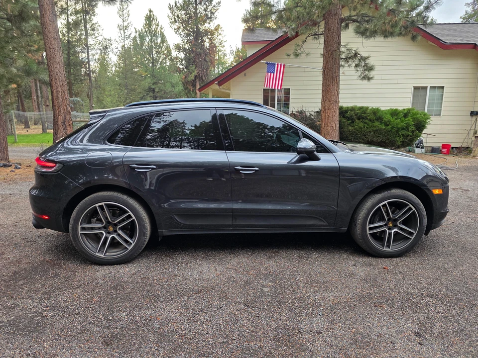 2020 Porsche Macan - Image 12 of 31
