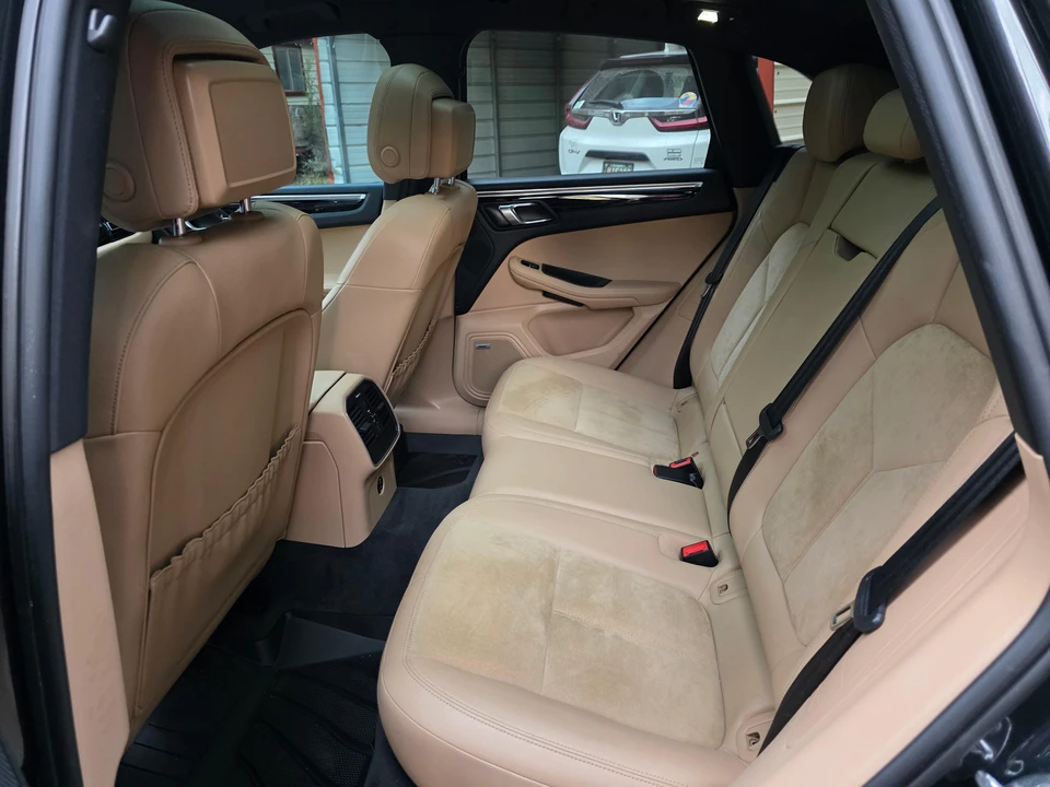 2020 Porsche Macan - Image 31 of 31