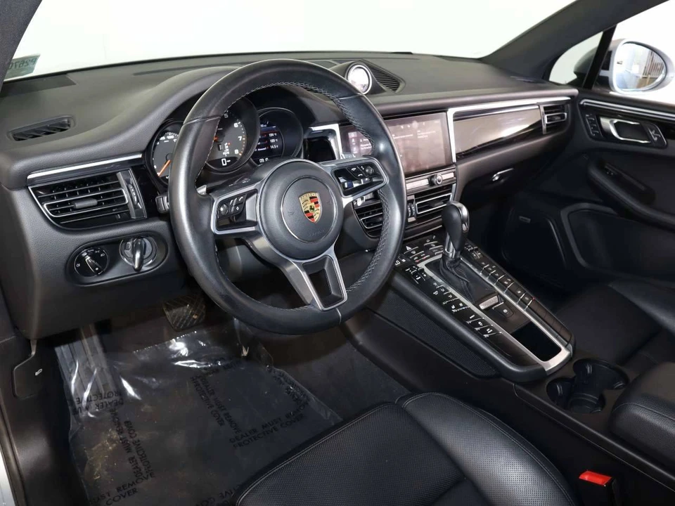2020 Porsche Macan - Image 4 of 5