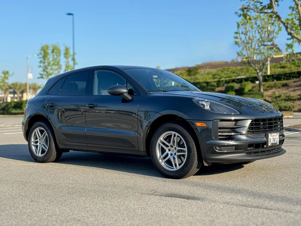 2020 Porsche Macan - Image 12 of 31