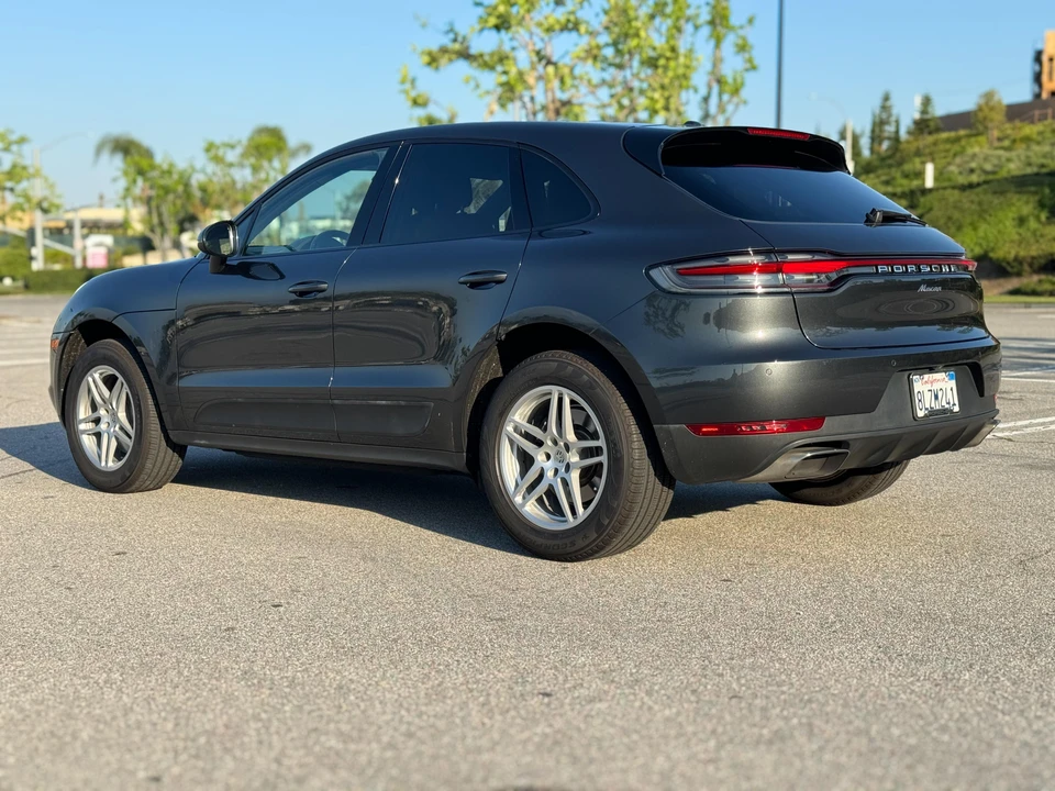 2020 Porsche Macan - Image 10 of 31