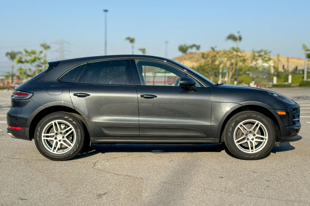 2020 Porsche Macan - Image 3 of 31