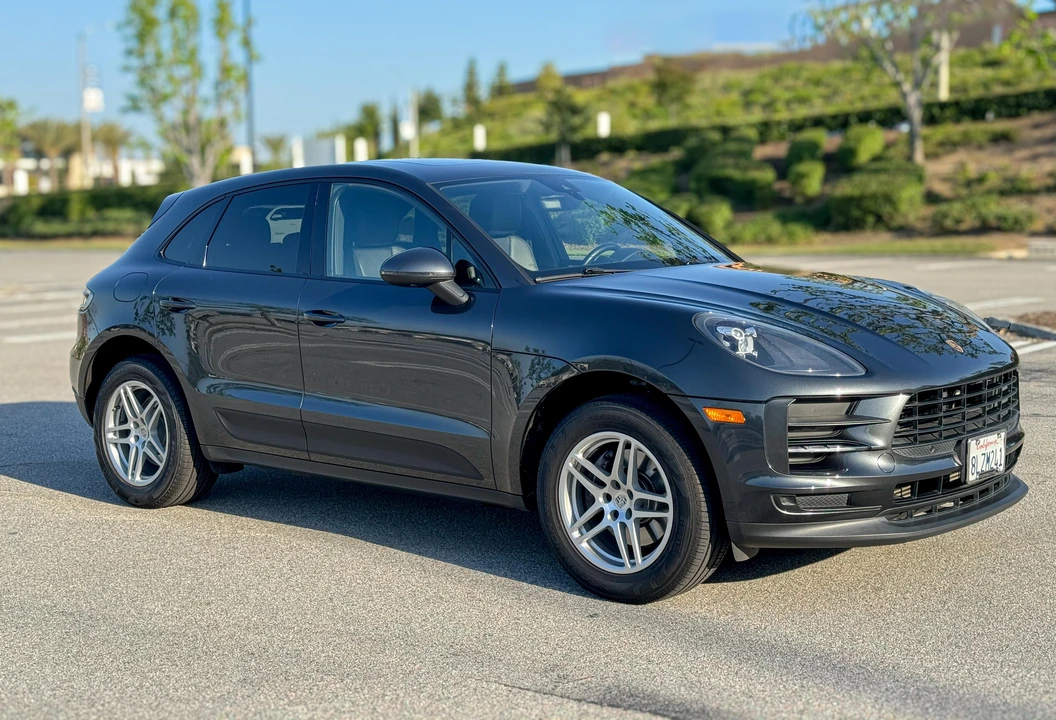 2020 Porsche Macan - Image 13 of 31