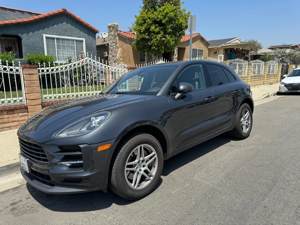 2020 Porsche Macan - Image 15 of 31
