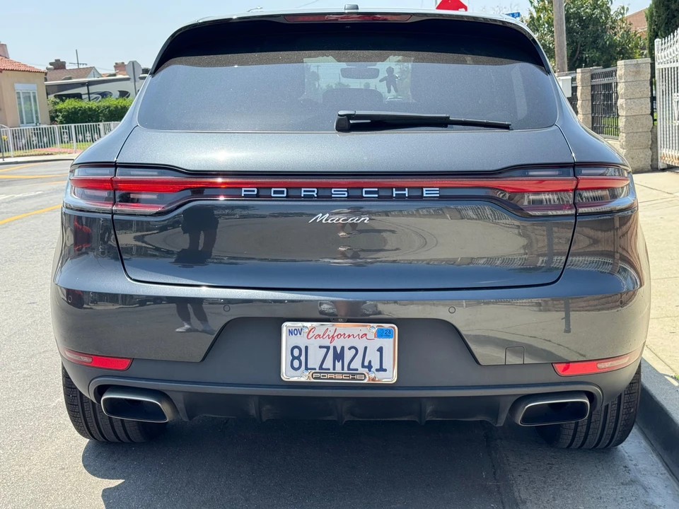 2020 Porsche Macan - Image 18 of 31