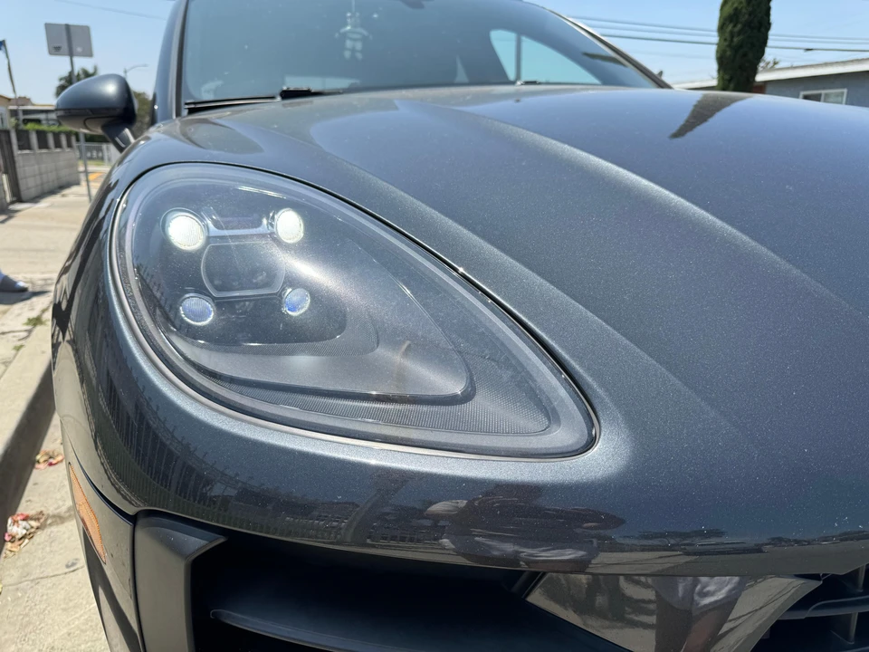 2020 Porsche Macan - Image 24 of 31