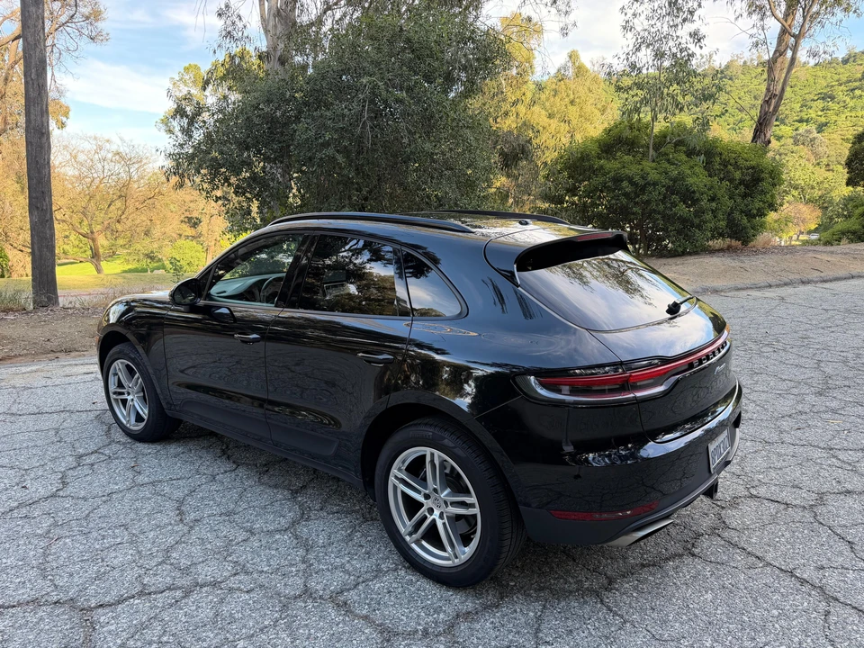 2020 Porsche Macan - Image 12 of 31