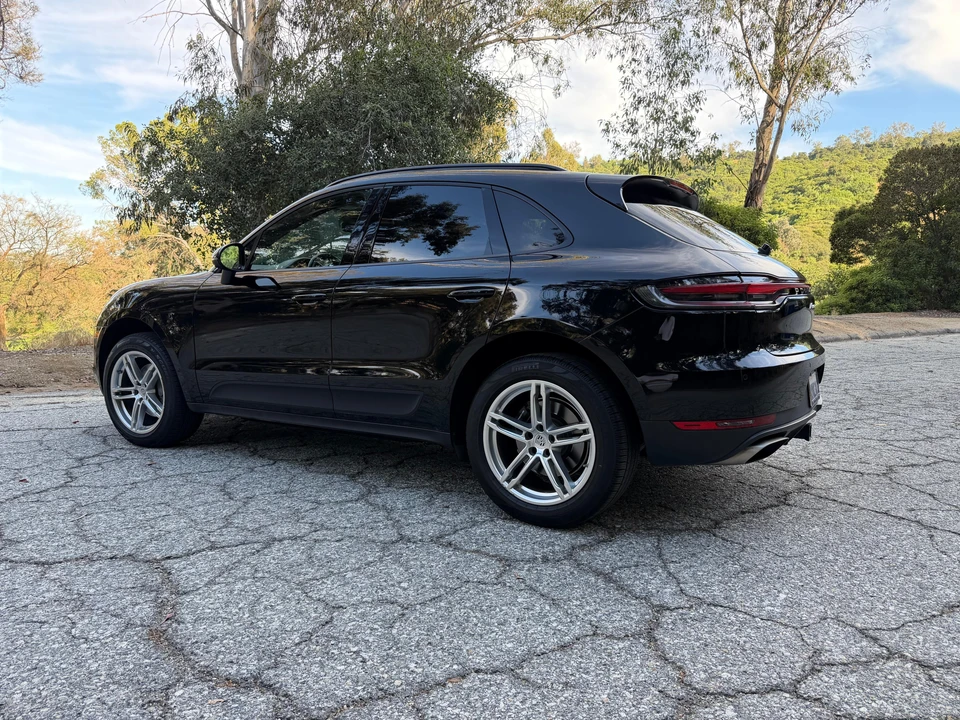 2020 Porsche Macan - Image 11 of 31