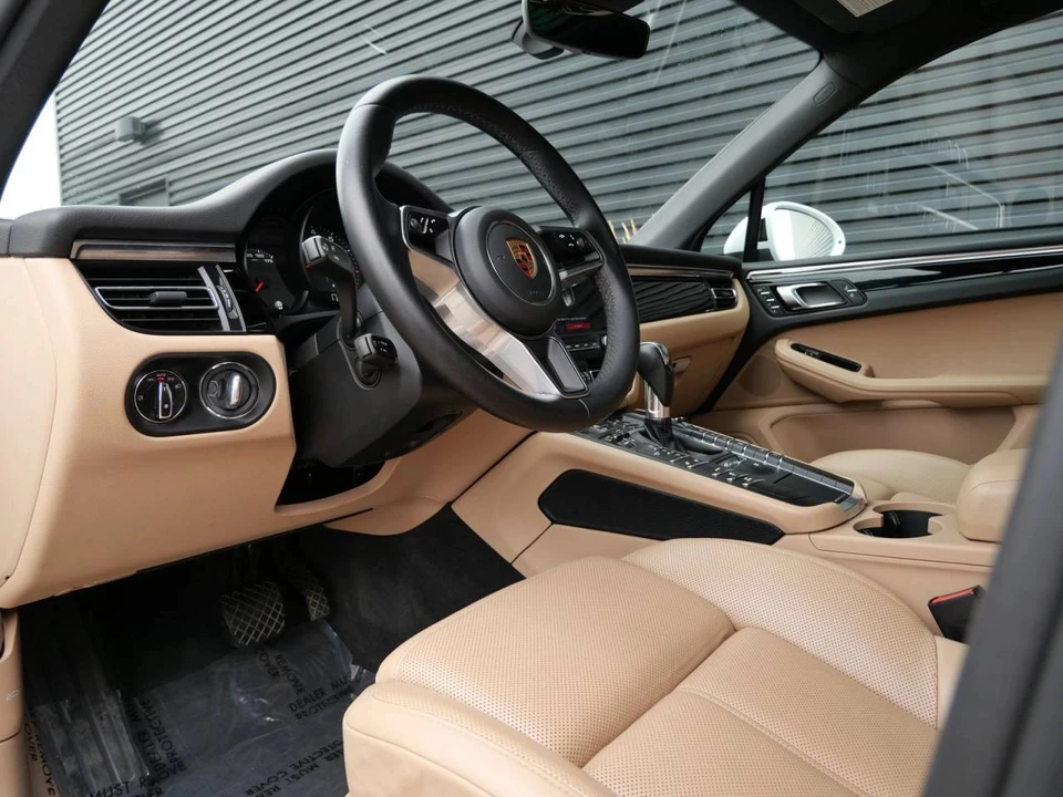 2020 Porsche Macan - Image 4 of 5