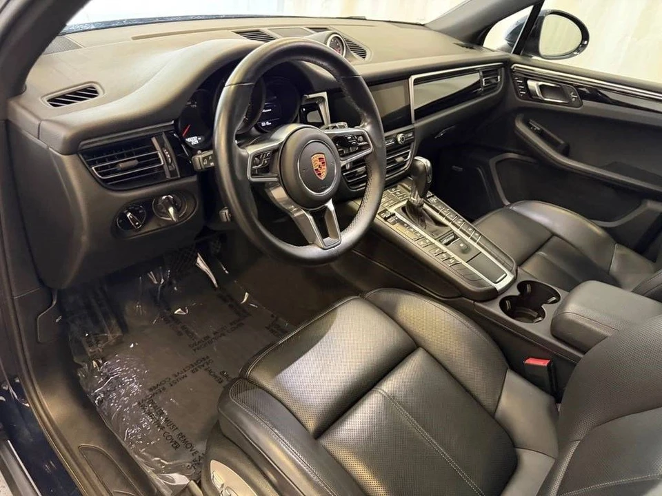 2020 Porsche Macan - Image 4 of 5