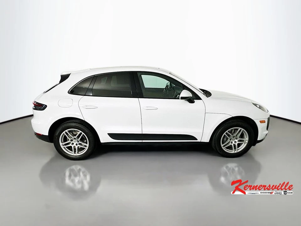 2020 Porsche Macan - Image 8 of 24