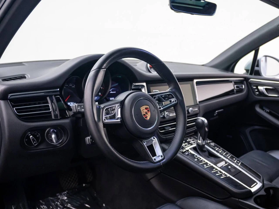 2020 Porsche Macan - Image 4 of 5
