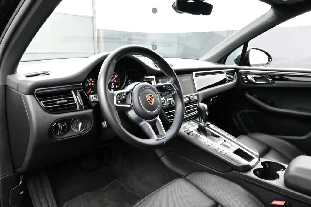 2020 Porsche Macan - Image 4 of 5