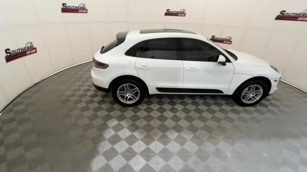 2020 Porsche Macan - Image 8 of 12