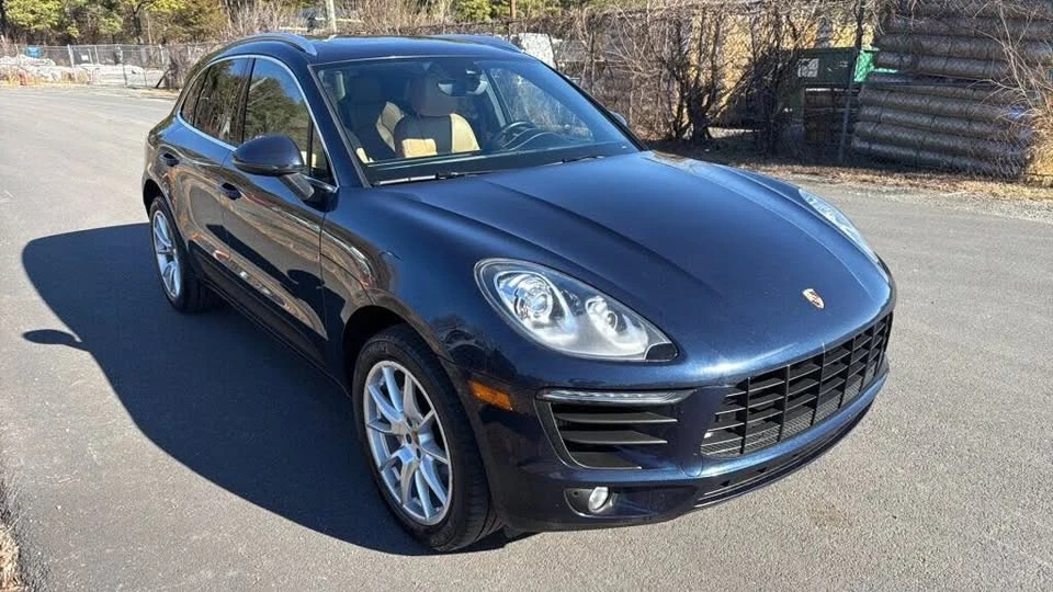 2020 Porsche Macan - Image 2 of 20
