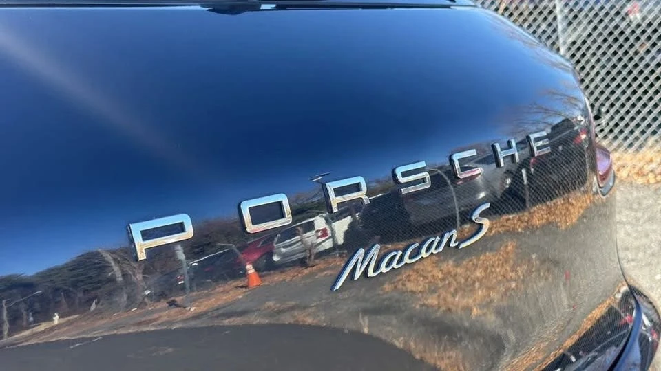 2020 Porsche Macan - Image 11 of 20